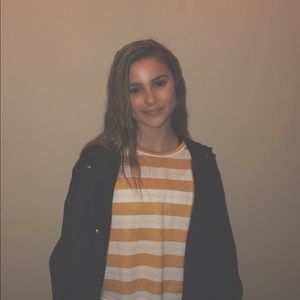 Meet your Posher, Alyssa